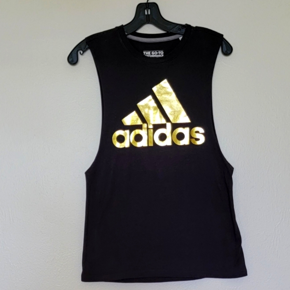 Adidas XS T-Shirt